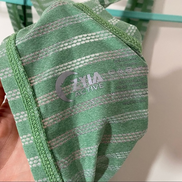 NWT Zyia Split Back Tank Small in Forest Nimbus Green Stripe - Picture 4 of 5
